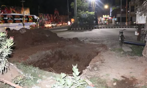 மூப்பனார் சிலை இடம் மாறுகிறது