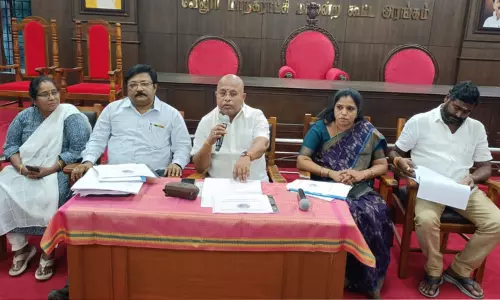 பொதுமக்களுக்கு குடிநீர் தட்டுப்பாடு இன்றி வழங்க வேண்டும் பொதுமக்களுக்கு குடிநீர் தட்டுப்பாடு இன்றி வழங்க வேண்டும்