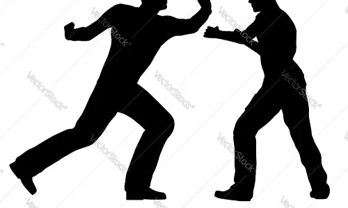 மாலூரில் இரு தரப்பினரிடையே மோதல்