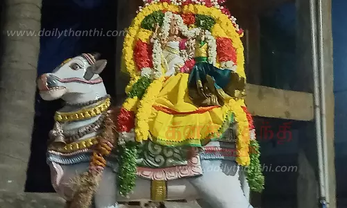 சிவன் கோவில்களில் பிரதோஷ வழிபாடு