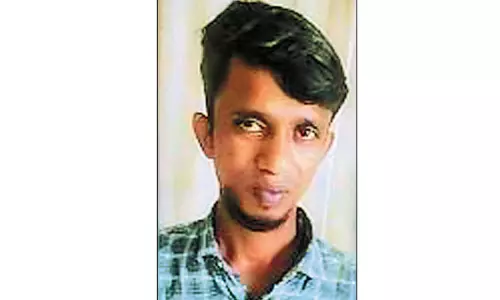 கவர்னர் மாளிகை முன் போலீசார் மீதும் பெட்ரோல் குண்டு வீசிய ரவுடி கருக்கா வினோத்