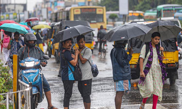 சென்னையின் ஒருசில பகுதிகளில் லேசான மழை