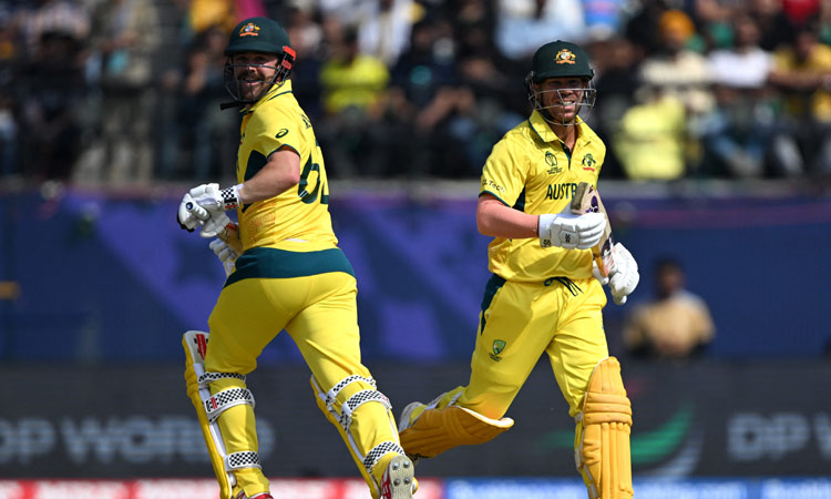 டிராவிஸ் ஹெட் அதிரடி சதம்...நியூசிலாந்துக்கு 389 ரன்கள் இலக்கு நிர்ணயித்த ஆஸ்திரேலியா...!