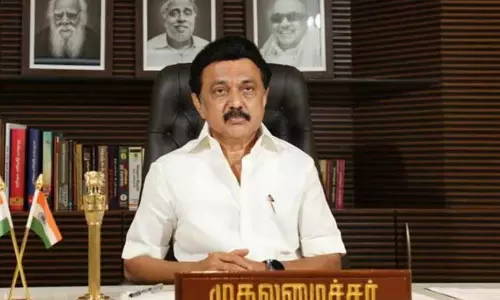 மின்சாரம் தாக்கி உயிரிழந்தவர்களின் குடும்பத்தினருக்கு தலா ரூ.1 லட்சம் நிதியுதவி - முதல்-அமைச்சர் மு.க.ஸ்டாலின் அறிவிப்பு மின்சாரம் தாக்கி உயிரிழந்தவர்களின் குடும்பத்தினருக்கு தலா ரூ.1 லட்சம் நிதியுதவி - முதல்-அமைச்சர் மு.க.ஸ்டாலின் அறிவிப்பு