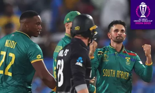 உலகக்கோப்பை கிரிக்கெட்; நியூசிலாந்து அணியை 190 ரன்கள் வித்தியாசத்தில் வீழ்த்தி அபார வெற்றி பெற்ற தென் ஆப்பிரிக்கா..!! உலகக்கோப்பை கிரிக்கெட்; நியூசிலாந்து அணியை 190 ரன்கள் வித்தியாசத்தில் வீழ்த்தி அபார வெற்றி பெற்ற தென் ஆப்பிரிக்கா..!!