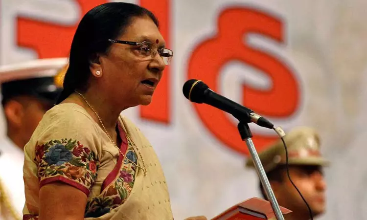 நில ஆக்கிரமிப்பு வழக்கில் கவர்னருக்கு சம்மன் அனுப்பிய மாஜிஸ்திரேட்டு சஸ்பெண்ட்