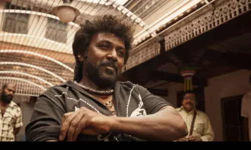 ஜிகர்தண்டா டபுள் எக்ஸ் திரைப்படத்தின் ட்ரெய்லர் வெளியானது ஜிகர்தண்டா டபுள் எக்ஸ் திரைப்படத்தின் ட்ரெய்லர் வெளியானது