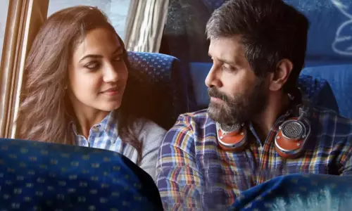 நரச்ச நெத்தி முடி மயக்குதயா.. விக்ரமை வர்ணிக்கும் ரித்து வர்மா