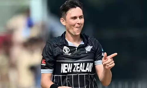 உலகக்கோப்பை கிரிக்கெட்; பவுல்ட் அபார பந்துவீச்சு..! விக்கெட்டுகளை இழந்து திணறும் இலங்கை அணி உலகக்கோப்பை கிரிக்கெட்; பவுல்ட் அபார பந்துவீச்சு..! விக்கெட்டுகளை இழந்து திணறும் இலங்கை அணி