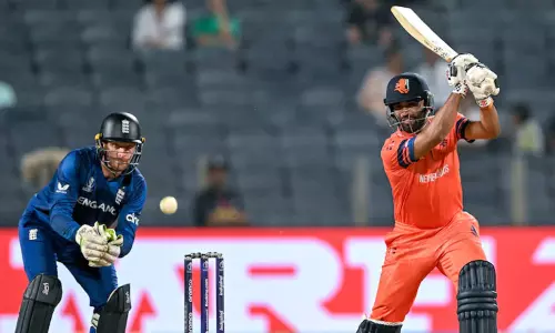 கணிக்க முடியாத கிரிக்கெட்டில் எது வேண்டுமானாலும் நடைபெறலாம்- நெதர்லாந்துக்காக விளையாடும் இந்திய வம்சாவளி வீரர் கணிக்க முடியாத கிரிக்கெட்டில் எது வேண்டுமானாலும் நடைபெறலாம்- நெதர்லாந்துக்காக விளையாடும் இந்திய வம்சாவளி வீரர்