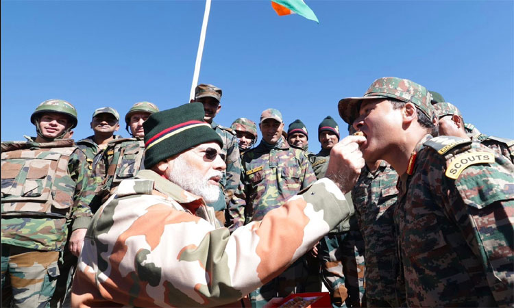 இந்திய ராணுவம்  இருக்கும் இடம் கிட்டதட்ட கோவிலுக்கு சமமானது- பிரதமர் மோடி