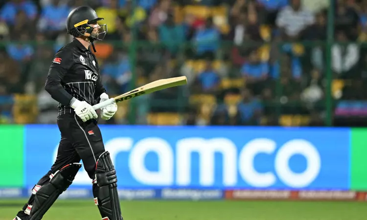 நியூசிலாந்தின் முதல் விக்கெட்டாக டெவான் கான்வே 13... ... ஷமி அபார பந்துவீச்சு...நியூசிலாந்தை வீழ்த்தி இறுதிப்போட்டிக்கு முன்னேறிய இந்தியா...! நியூசிலாந்தின் முதல் விக்கெட்டாக டெவான் கான்வே 13... ... ஷமி அபார பந்துவீச்சு...நியூசிலாந்தை வீழ்த்தி இறுதிப்போட்டிக்கு முன்னேறிய இந்தியா...!