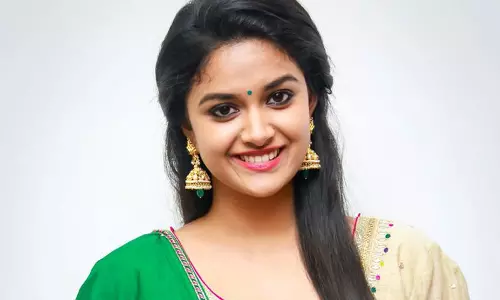 அன்பை கொடுங்கள்.. கொட்டுங்கள்- ரசிகர்களுக்கு கீர்த்தி சுரேஷ் வேண்டுகோள் அன்பை கொடுங்கள்.. கொட்டுங்கள்- ரசிகர்களுக்கு கீர்த்தி சுரேஷ் வேண்டுகோள்