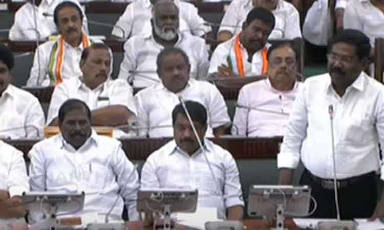 'தமிழ்நாடு என்ற பெயரை தக்கவைத்துக் கொள்ளவே போராட வேண்டியுள்ளது' - வி.சி.க. எம்.எல்.ஏ. சிந்தனை செல்வன்