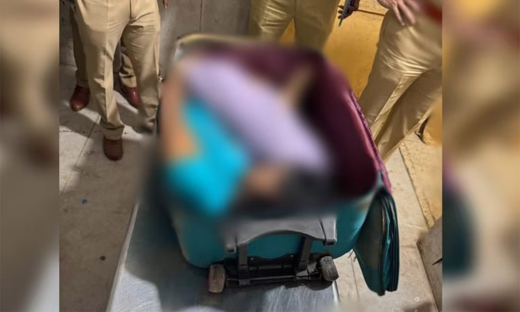 மும்பையில் கேட்பாரற்று கிடந்த சூட்கேஸ்.. போலீசார் திறந்து பார்த்தபோது காத்திருந்த அதிர்ச்சி