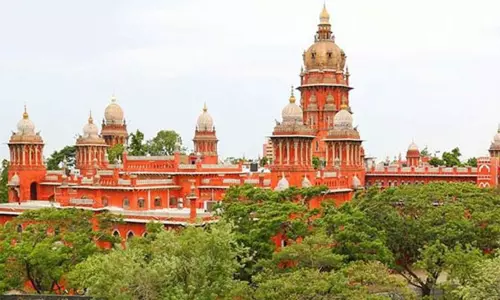 சென்னையில் பார்முலா 4 கார் பந்தயத்தை நடத்த எதிர்த்து வழக்கு: ஐகோர்ட்டு இன்று தீர்ப்பு சென்னையில் பார்முலா 4 கார் பந்தயத்தை நடத்த எதிர்த்து வழக்கு: ஐகோர்ட்டு இன்று தீர்ப்பு