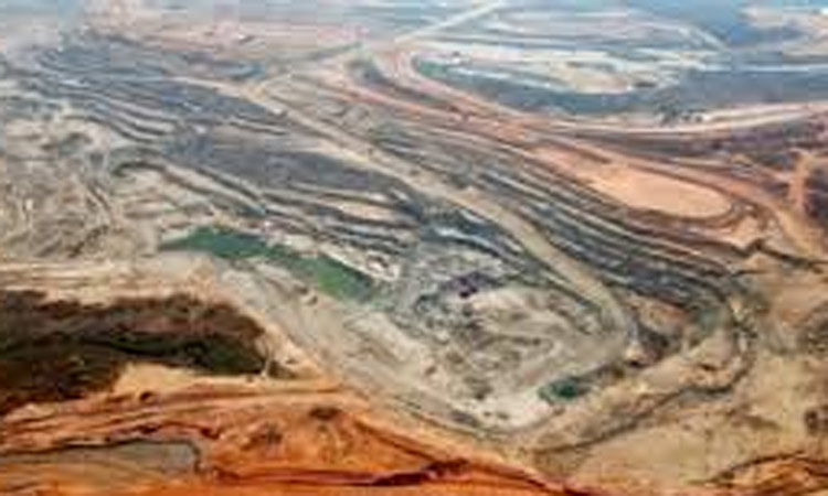 ஜாம்பியாவில் நிலச்சரிவு... சுரங்கங்களில் புதைந்த தொழிலாளர்கள்