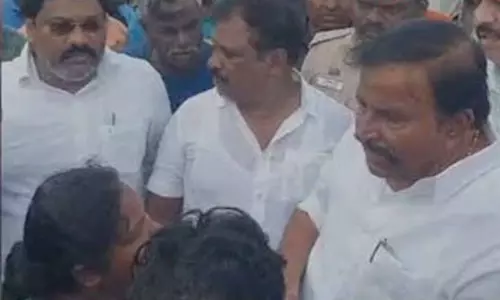 சென்னையில் விரைவில் நிலைமை சீராகும் - அமைச்சர் கே.என்.நேரு பேட்டி சென்னையில் விரைவில் நிலைமை சீராகும் - அமைச்சர் கே.என்.நேரு பேட்டி