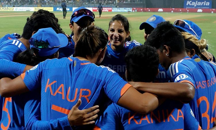 மகளிர் டி20 கிரிக்கெட்; இங்கிலாந்துக்கு பதிலடி கொடுக்குமா இந்தியா..? - 2வது போட்டியில் நாளை மோதல்..!