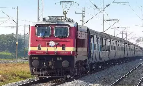 காசி தமிழ் சங்கமத்திற்கு சிறப்பு ரெயில்கள் இயக்கம்: தெற்கு ரெயில்வே காசி தமிழ் சங்கமத்திற்கு சிறப்பு ரெயில்கள் இயக்கம்: தெற்கு ரெயில்வே