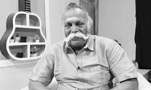 முண்டாசுப்பட்டி பட நடிகர் மதுரை மோகன் காலமானார்..! முண்டாசுப்பட்டி பட நடிகர் மதுரை மோகன் காலமானார்..!