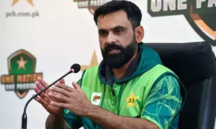 பயிற்சி ஆட்டம் நடைபெற்ற கான்பெரா பிட்ச் குறித்து தனது அதிருப்தியை வெளிப்படுத்திய பாகிஸ்தான் அணியின் இயக்குனர் முகமது ஹபீஸ்..!