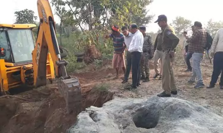 மத்தியபிரதேசம்: ஆழ்துளை கிணற்றில் விழுந்த 5 வயது சிறுவன் உயிரிழப்பு