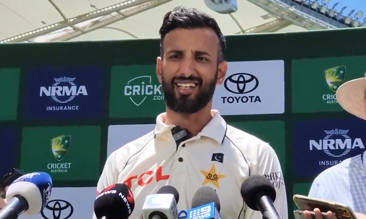 ஆஸ்திரேலியாவுக்கு எதிரான டெஸ்ட்; 2 அறிமுக வீரர்கள்...பிளேயிங் லெவனை அறிவித்த பாகிஸ்தான்..!