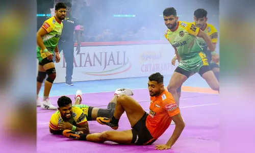 புரோ கபடி லீக்; பாட்னா பைரேட்ஸ் அணியை வீழ்த்தி யு மும்பா வெற்றி..!