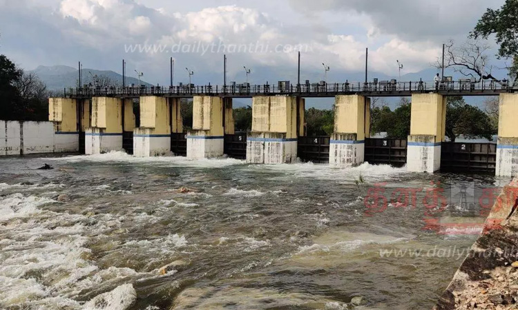 பேச்சிப்பாறை அணையில் இருந்து 3,000 கன அடி நீர் திறப்பு