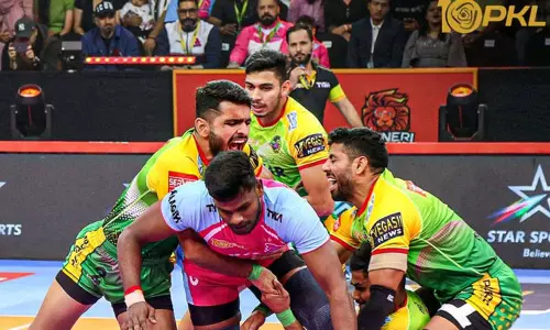 புரோ கபடி லீக்; பாட்னா பைரேட்ஸ் அணியை வீழ்த்தி ஜெய்ப்பூர் பிங்க் பாந்தர்ஸ் திரில் வெற்றி..!