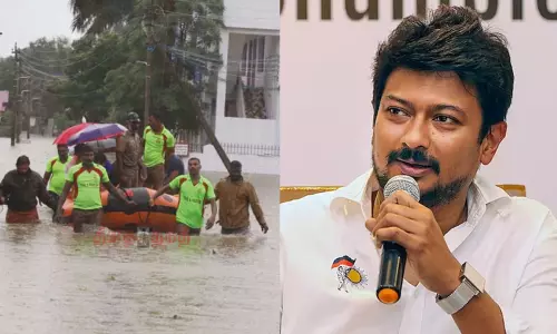 வெள்ளத்தில் மிதக்கும் தென் மாவட்டங்கள்.. நெல்லை விரைகிறார் அமைச்சர் உதயநிதி...!