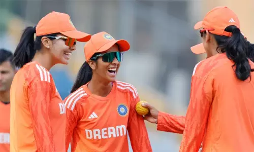 இந்தியா- ஆஸ்திரேலியா மகளிர் டெஸ்ட் இன்று தொடக்கம் இந்தியா- ஆஸ்திரேலியா மகளிர் டெஸ்ட் இன்று தொடக்கம்