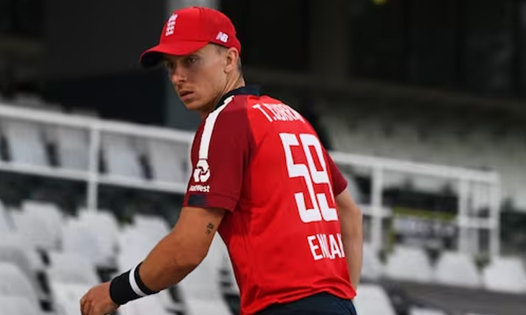 இங்கிலாந்து வீரர் டாம் கரணுக்கு 4 பிக்பாஷ் லீக் போட்டிகளில் விளையாட தடை..!