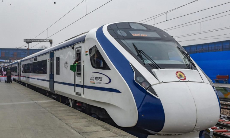 சென்னை சென்டிரல் - கோழிக்கோடு இடையே வந்தே பாரத் சிறப்பு ரெயில்