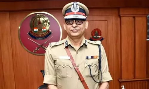 தமிழ்நாடு காவல்துறையில் 35 டி.எஸ்.பி.க்கள் பணியிட மாற்றம் - டி.ஜி.பி. சங்கர் ஜிவால் உத்தரவு தமிழ்நாடு காவல்துறையில் 35 டி.எஸ்.பி.க்கள் பணியிட மாற்றம் - டி.ஜி.பி. சங்கர் ஜிவால் உத்தரவு