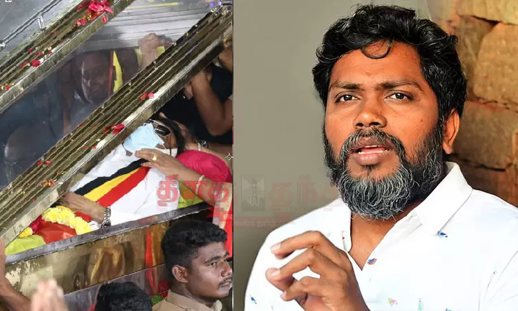 மறைந்த தேமுதிக நிறுவனர் விஜயகாந்தின் உடலுக்கு... ... சந்தனப் பேழையில் வைத்து விஜயகாந்த் உடல் நல்லடக்கம் மறைந்த தேமுதிக நிறுவனர் விஜயகாந்தின் உடலுக்கு... ... சந்தனப் பேழையில் வைத்து விஜயகாந்த் உடல் நல்லடக்கம்