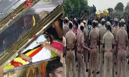 சென்னை தீவுத்திடலில் பாதுகாப்புப் பணிக்காக 3 ஆயிரம் போலீசார் குவிப்பு சென்னை தீவுத்திடலில் பாதுகாப்புப் பணிக்காக 3 ஆயிரம் போலீசார் குவிப்பு