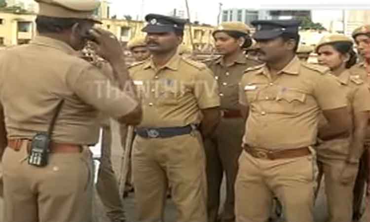 புத்தாண்டு கொண்டாட்டம்; சென்னையில் 18 ஆயிரம் போலீசார் பாதுகாப்பு