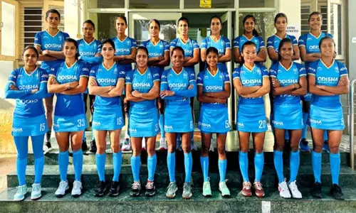 ஒலிம்பிக் தகுதி சுற்று போட்டிக்கான இந்திய பெண்கள் ஆக்கி அணி அறிவிப்பு ஒலிம்பிக் தகுதி சுற்று போட்டிக்கான இந்திய பெண்கள் ஆக்கி அணி அறிவிப்பு