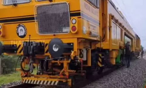 நெல்லை-திருச்செந்தூர் ரெயில் பாதை பராமரிப்பு பணி 4-ந்தேதி நிறைவு பெறும் - தெற்கு ரெயில்வே தகவல்