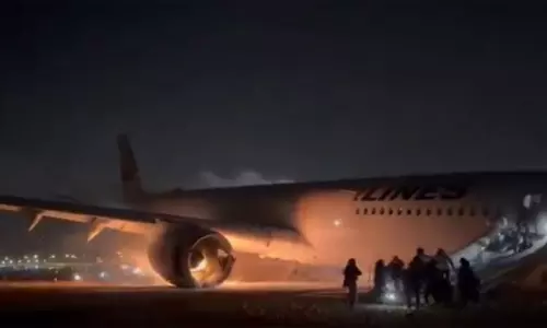 ஜப்பானில் தீப்பற்றி எரியும் விமானத்தில் இருந்து வெளியேறிய பயணிகள்.. பரபரப்பு வீடியோ