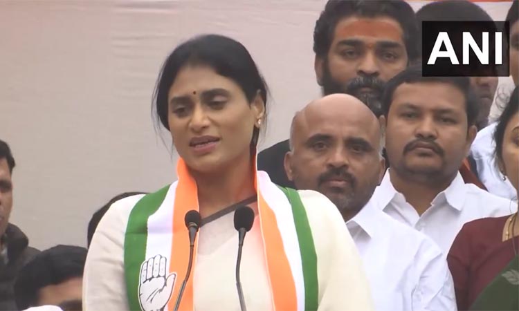 காங்கிரஸ் கட்சி  நம் நாட்டின் மிகப்பெரிய மதச்சார்பற்ற கட்சியாக விளங்குகிறது - ஒய்.எஸ்.ஷர்மிளா