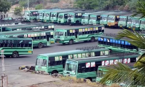 போக்குவரத்து பணியாளர்கள் அனைவரும் வருகிற 9-ம் தேதி கட்டாயம் பணிக்கு வர வேண்டும் - போக்குவரத்துதுறை உத்தரவு