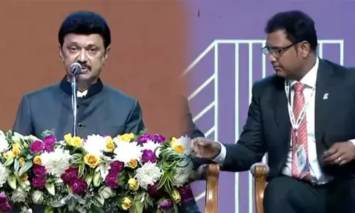 என் இதயத்தில் நீங்கா இடம் பிடித்துவிட்டார் தம்பி டி.ஆர்.பி. ராஜா - முதல்-அமைச்சர் மு.க.ஸ்டாலின் பாராட்டு என் இதயத்தில் நீங்கா இடம் பிடித்துவிட்டார் தம்பி டி.ஆர்.பி. ராஜா - முதல்-அமைச்சர் மு.க.ஸ்டாலின் பாராட்டு