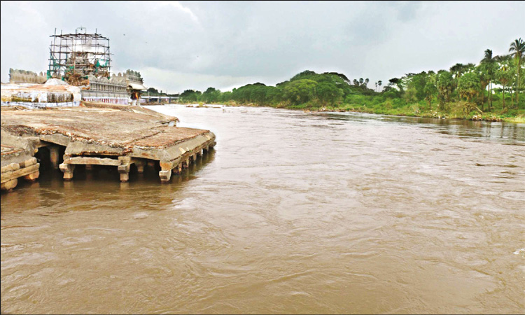 தாமிரபரணி ஆற்றில் நீர்வரத்து அதிகரிப்பு: தூத்துக்குடி மாவட்ட மக்களுக்கு எச்சரிக்கை