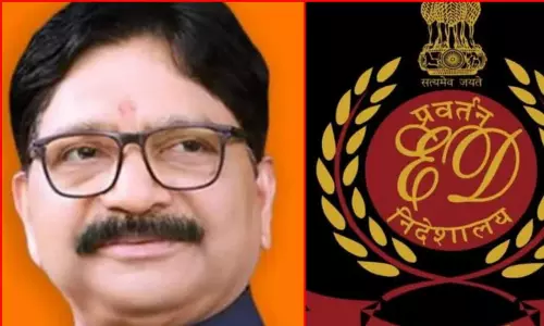பணமோசடி வழக்கு: சிவசேனா உத்தவ் அணி எம்.எல்.ஏ. வீட்டில் அமலாக்கத்துறை ரெய்டு பணமோசடி வழக்கு: சிவசேனா உத்தவ் அணி எம்.எல்.ஏ. வீட்டில் அமலாக்கத்துறை ரெய்டு