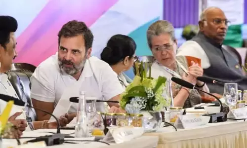 இந்தியா கூட்டணி ஆலோசனை கூட்டம்- மம்தா, உத்தவ் தாக்கரே பங்கேற்கவில்லை