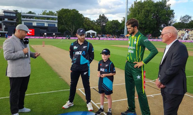 2வது டி20 போட்டி; நியூசிலாந்துக்கு எதிராக டாஸ் வென்ற பாகிஸ்தான் பந்துவீச்சு தேர்வு..!