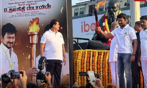 திமுக இளைஞரணி மாநில மாநாட்டிற்கான சுடர் ஓட்டம் - அமைச்சர் உதயநிதி ஸ்டாலின் தொடங்கி வைத்தார்